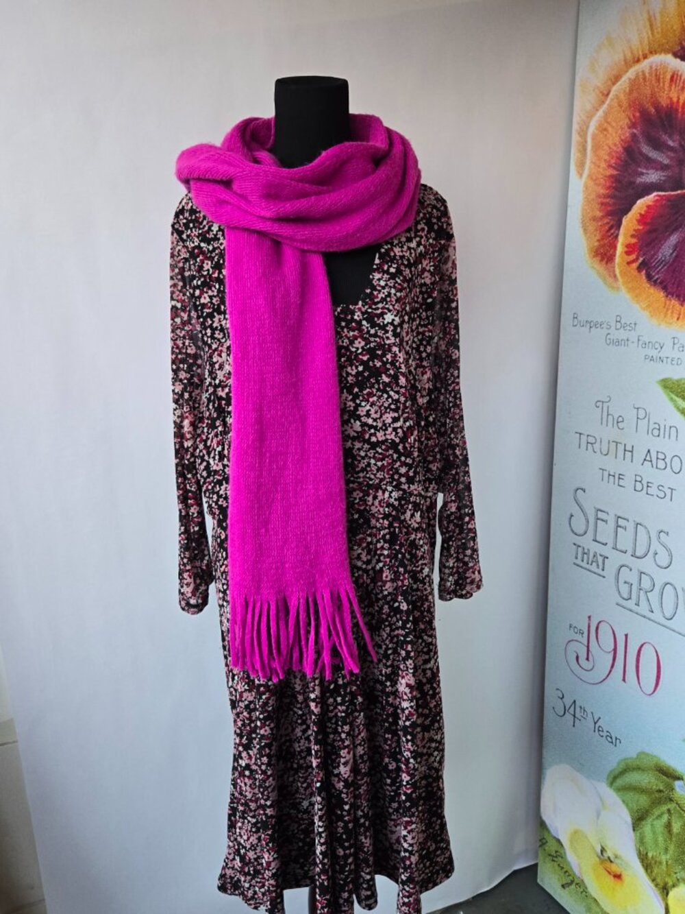 Old Navy Fuchsia Pink Knit Fringe Scarf Boho Autumn Winter - Picture 5 of 7